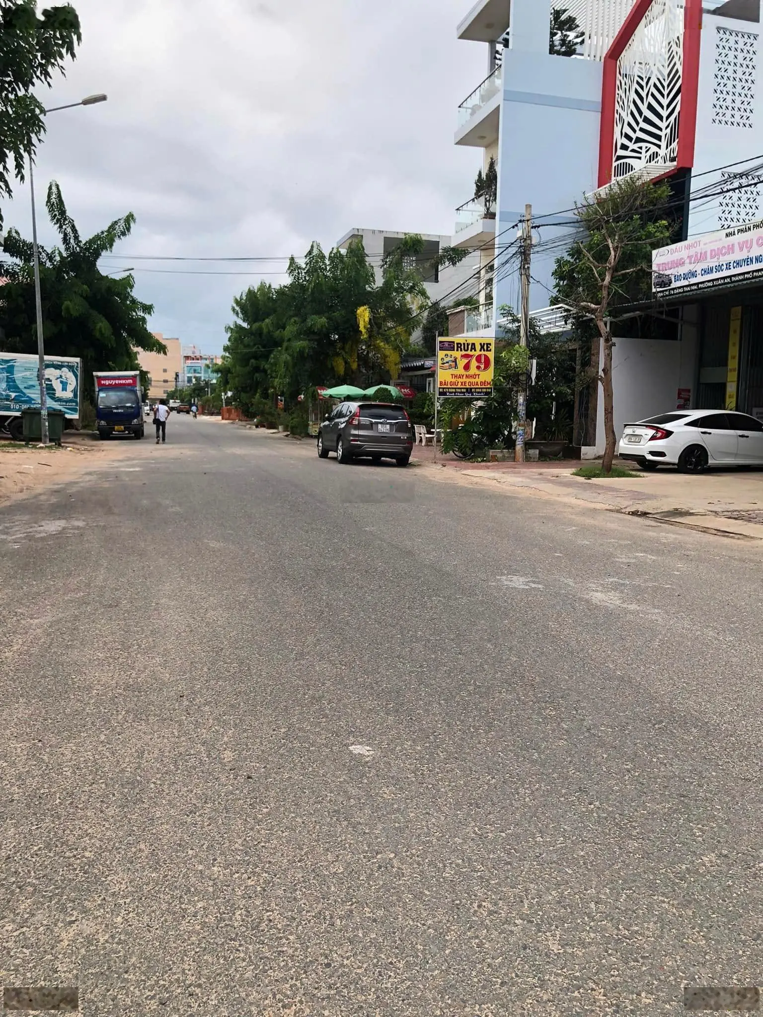 Chính chủ ngộp bank cần bán nhanh lô đất 100m2, giá chỉ 650tr ngay MTĐ Mậu Thân, P3, Vĩnh Long. SHR
