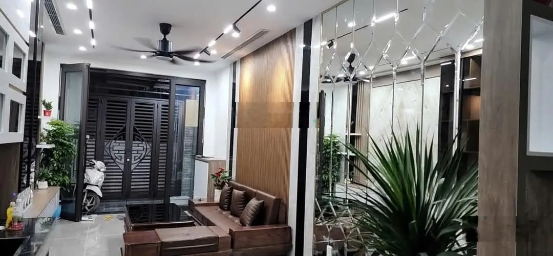 Siêu hiếm - ĐĐ - phân lô - vỉa hè đá bóng - kinh doanh đỉnh - 6 tầng thông sàn - chỉ 10 tỷ