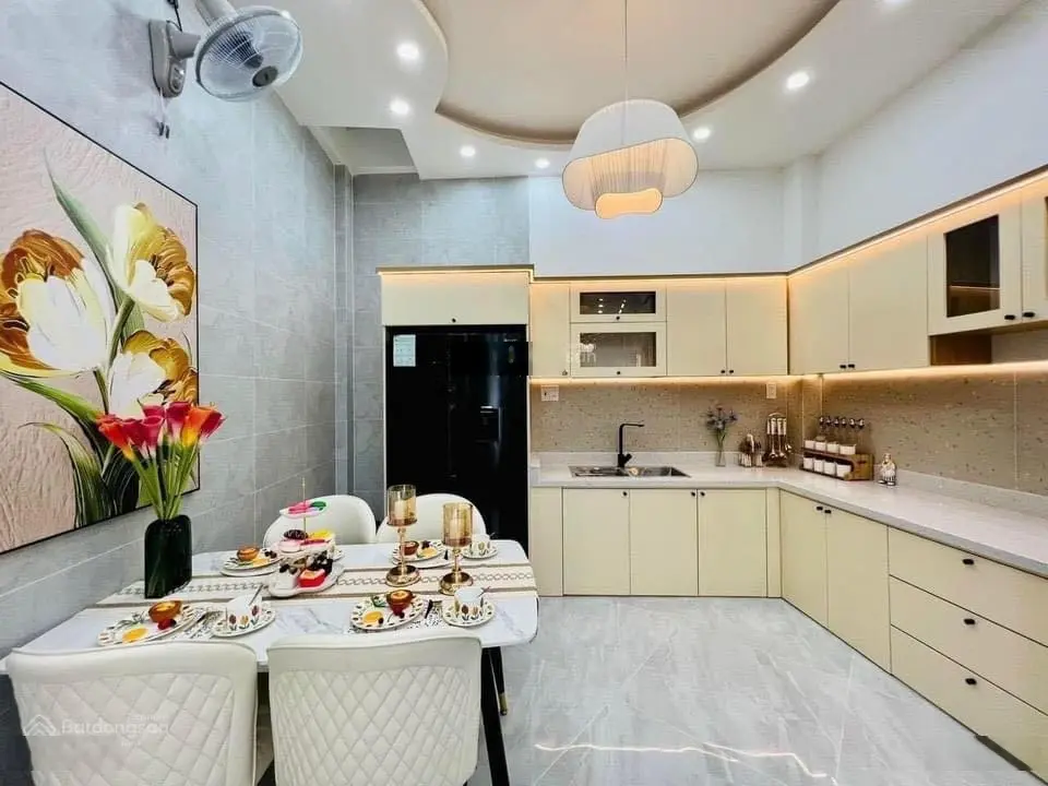 Bán nhà nội thất ngay đường Diên Hồng Q. Bình Thạnh nhận nhà ở ngay