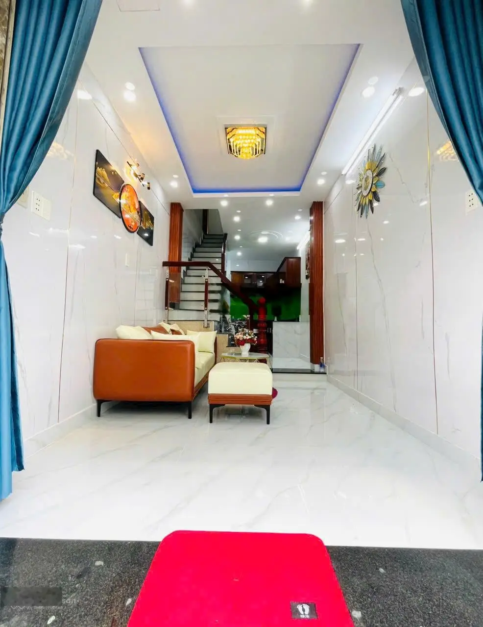 Bán nhà đúc 2 lầu hẻm xe tải thông, gần chợ Hạnh Thông Tây, trung tâm Gò Vấp, giá 3,79 tỷ