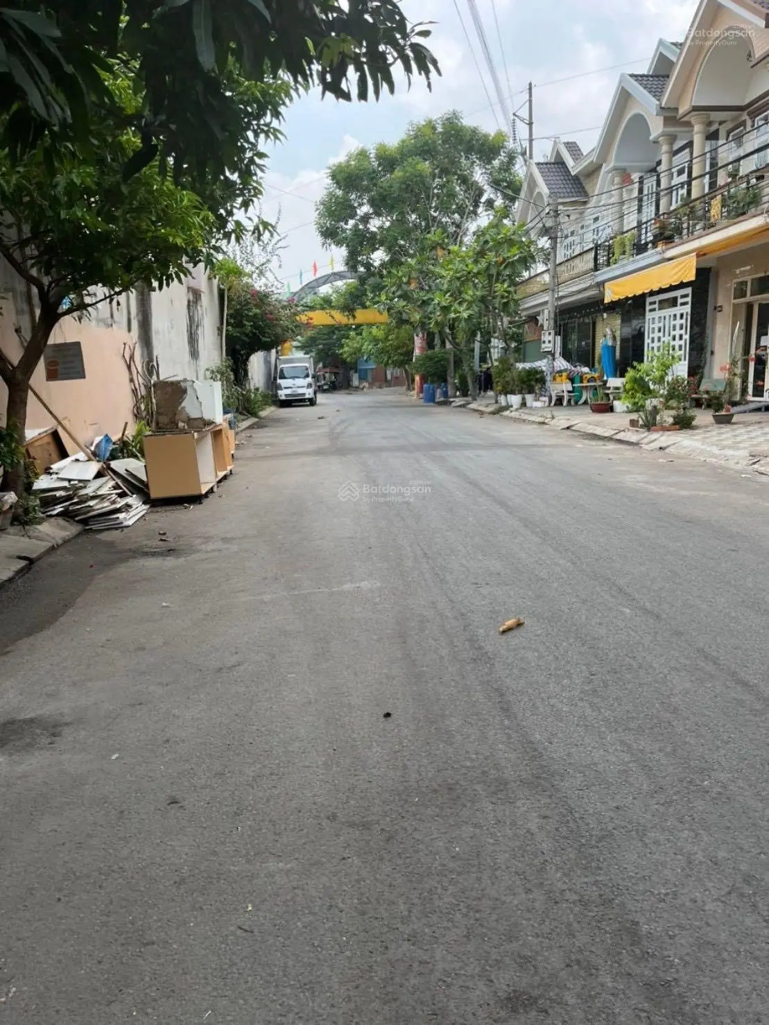 Tôi cần bán căn nhà 1 lầu Bình Hòa trong khu dân cư DT 80m2 ngang 5m đường nhựa 12m gần cầu Ông Bố
