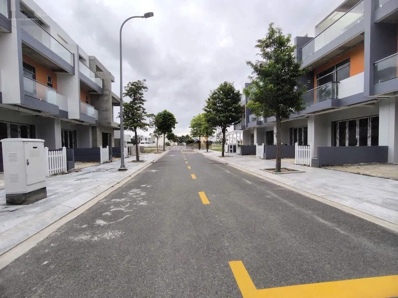 Bán nhà xây thô 3 tầng diện tích 100m2 khu đô thị Mỹ Gia (gói 8) Nha Trang - Giá 4.55 tỷ