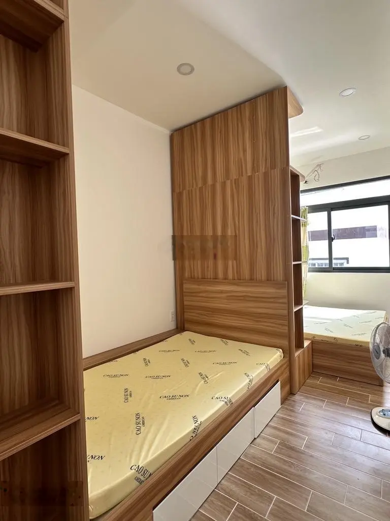 Nhà đẹp 3 tầng - trung tâm quận 10 sầm uất - hoàn công chuẩn chỉnh - không quy hoạch - sổ vuông nở