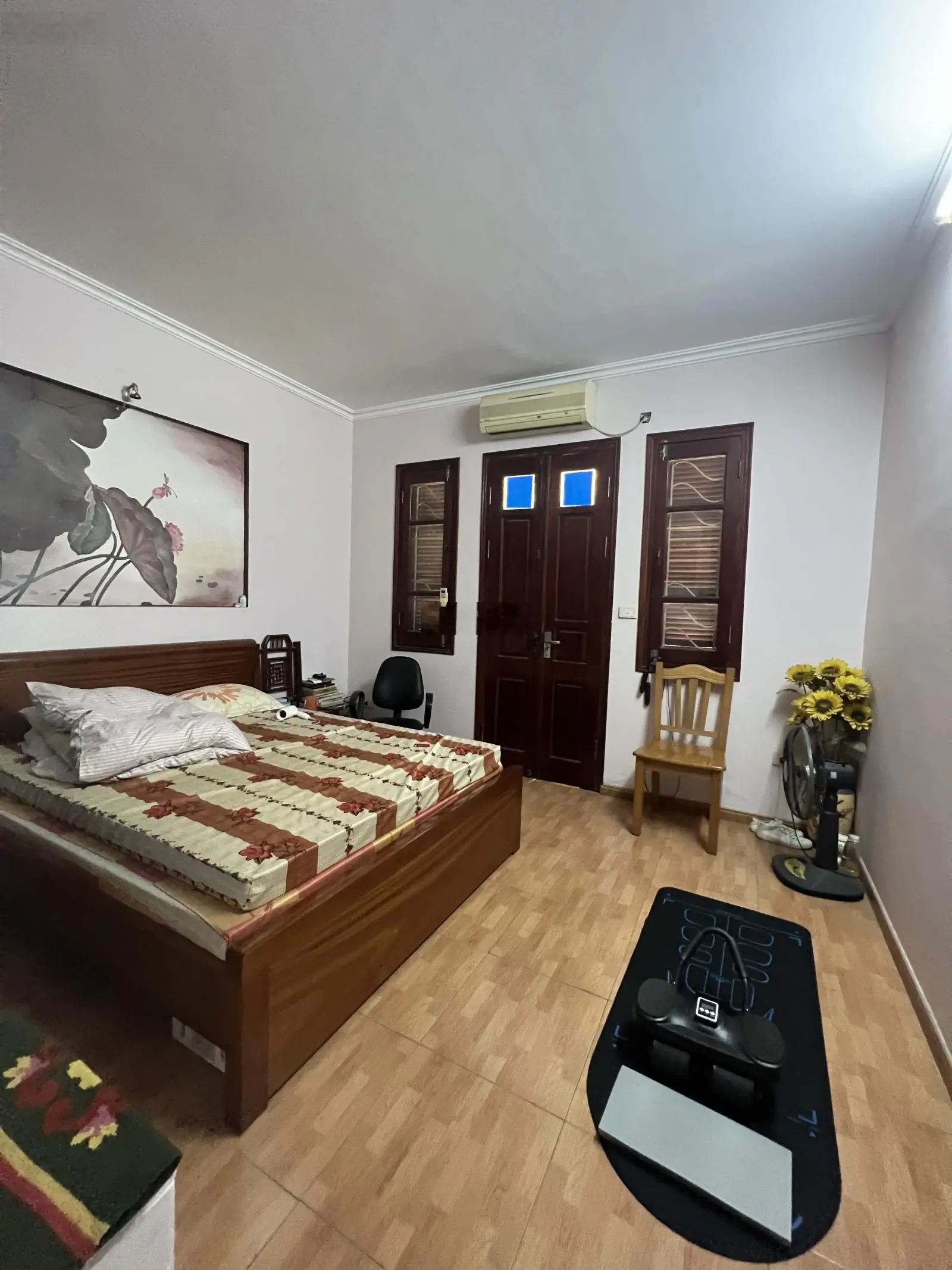 Nhà phố Lạc Long Quân, Cầu Giấy - 4 tầng 80m2 - 10m ra ôtô tránh - giá 14.95 tỷ