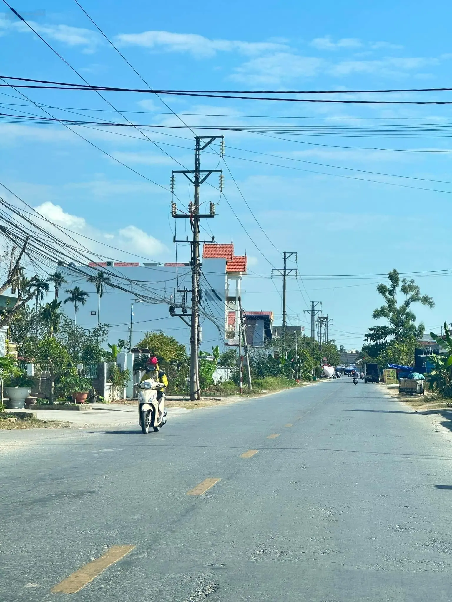 Hàng hiếm tại đường 402, Hòa Nghĩa, Dương Kinh, Hải Phòng, 25 triệu / m2
