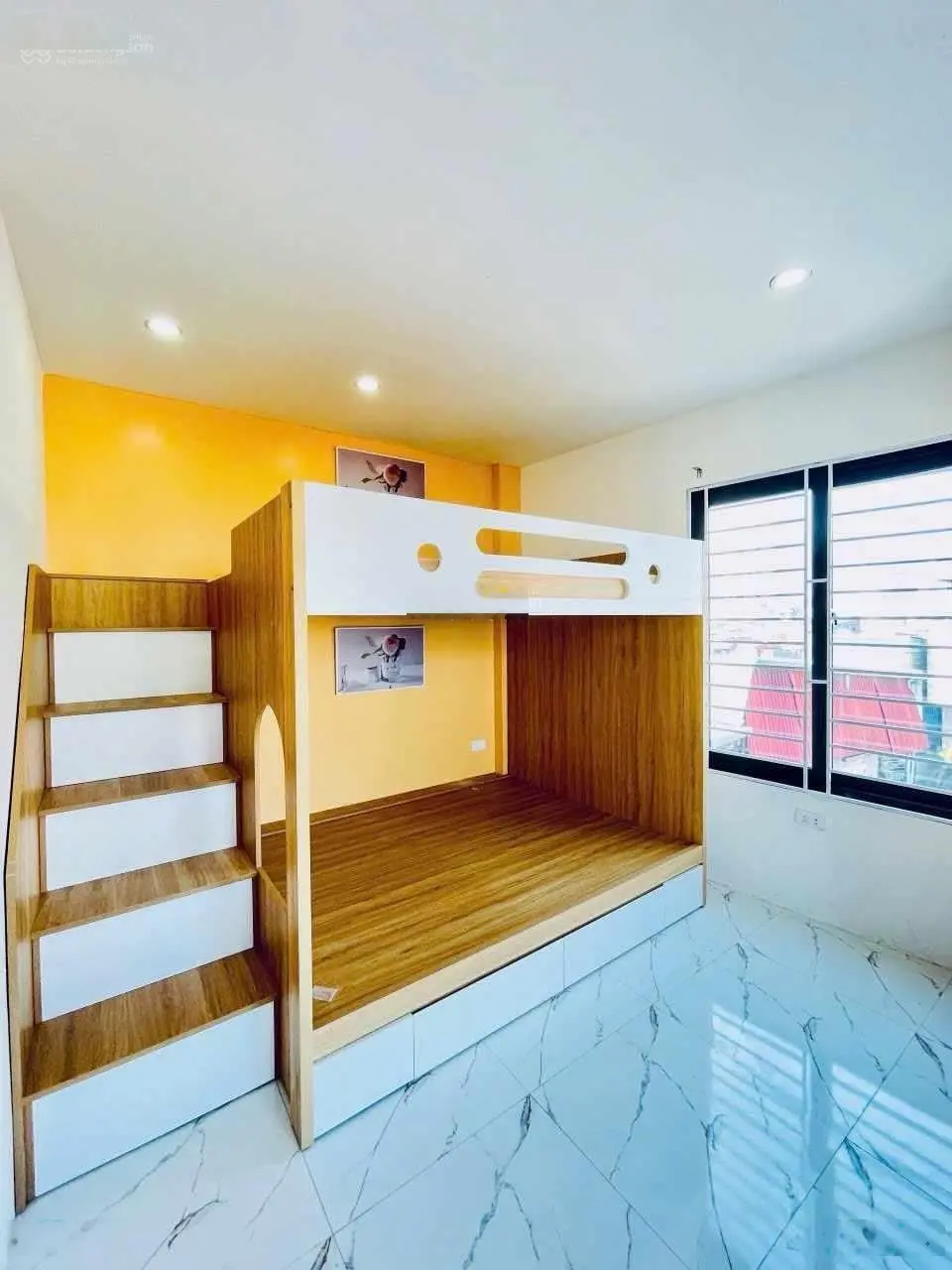 Bán căn hộ dịch vụ Cầu Giấy 73m2 8 tầng thang máy 37 phòng cho thuê 1,4 tỷ/năm giá 10,8 tỷ