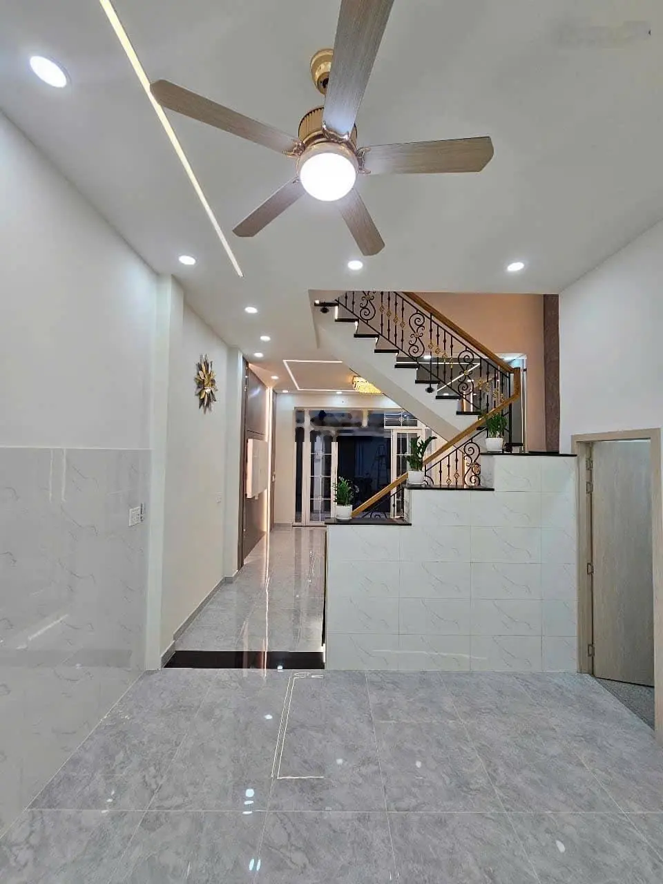 Bán nhà riêng 4 tỷ, 60m2 tại Nguyễn Thị Thập, Bình Thuận, Q7, HCM chỉ với Hot!