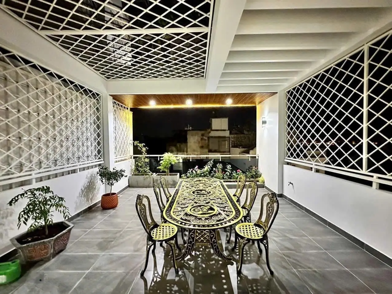Nhà phố mới đẹp phong cách hiện đại sang trọng đường Huỳnh Thị Đồng, thị trấn Nhà Bè