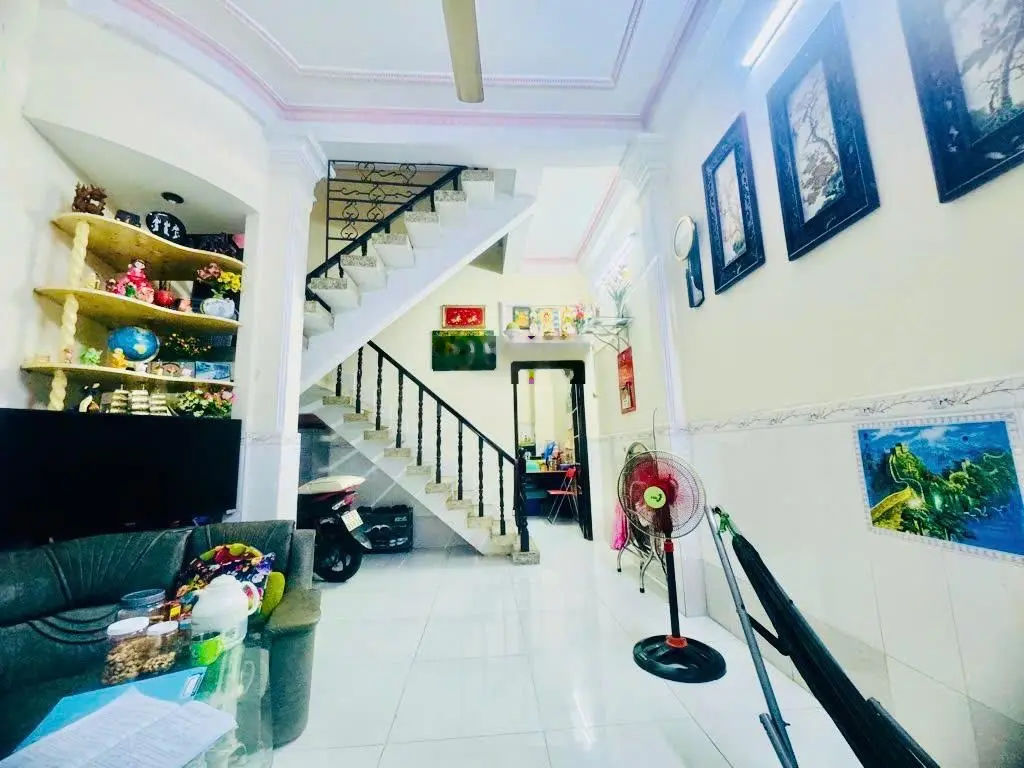 Gấp bán, chỉ 5tỷ99 nhà 45m2 sát hẻm xe hơi gần Nguyễn Văn Trỗi Phường 12 Phú Nhuận