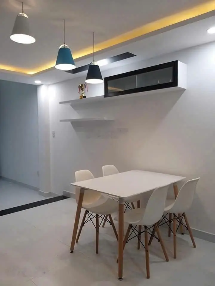 Nhà sát tô ngọc vân- full nội thất- dt sàn 133m2 - khu dân trí cao giá chỉ 5,8 tỷ tlcc