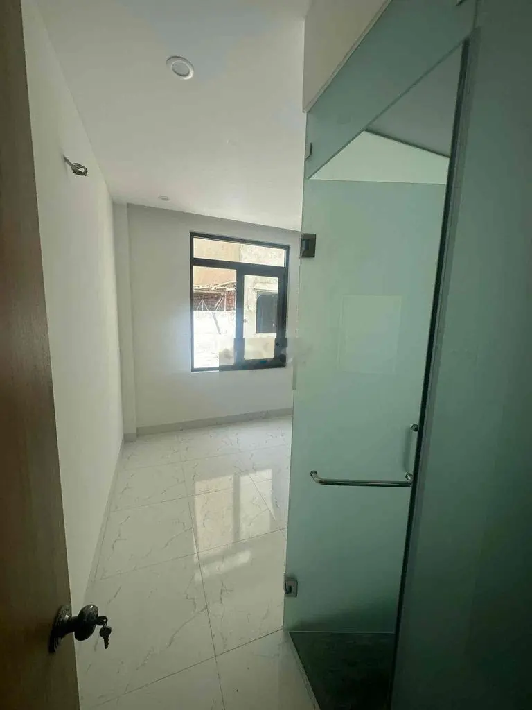 chính chủ bán nhà 4 tầng sau lưng mt nguyễn văn linh