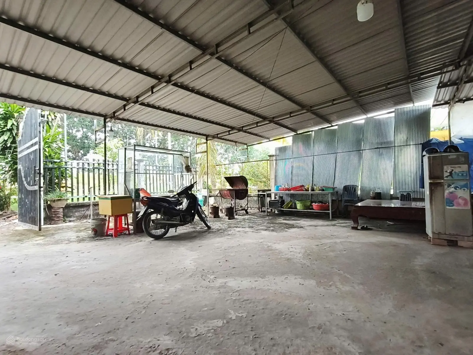 Cần tiền gấp bán nhà giá rẻ tại TT Vĩnh Hưng, Long An thích hợp kinh doanh quán ăn, nhà hàng
