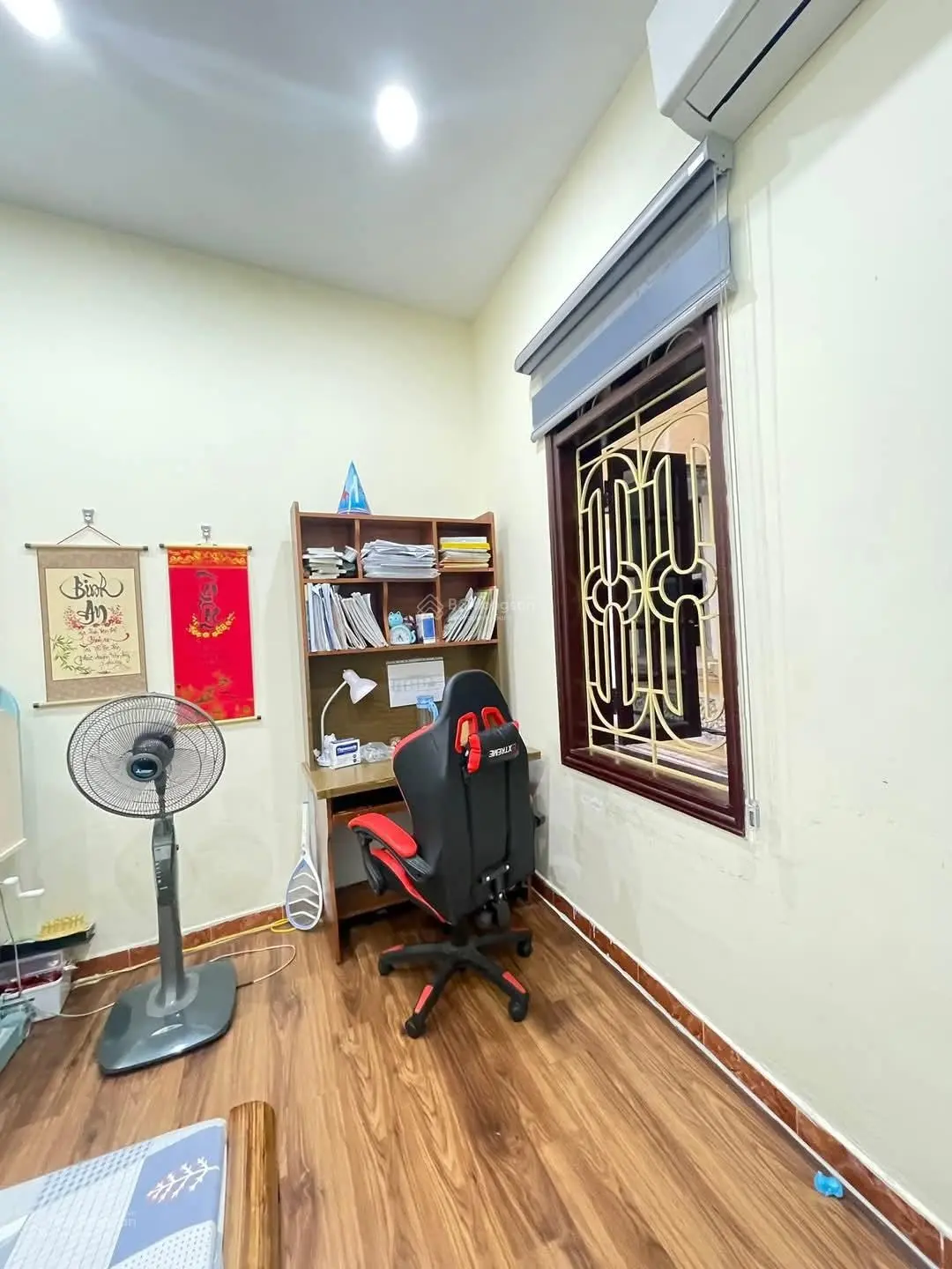Bán nhà cổ nhuế. 58 m2, 3 tầng, lô góc, cách mật phố ô tô tránh kinh doamh 30 m, giá 8.2 tỷ