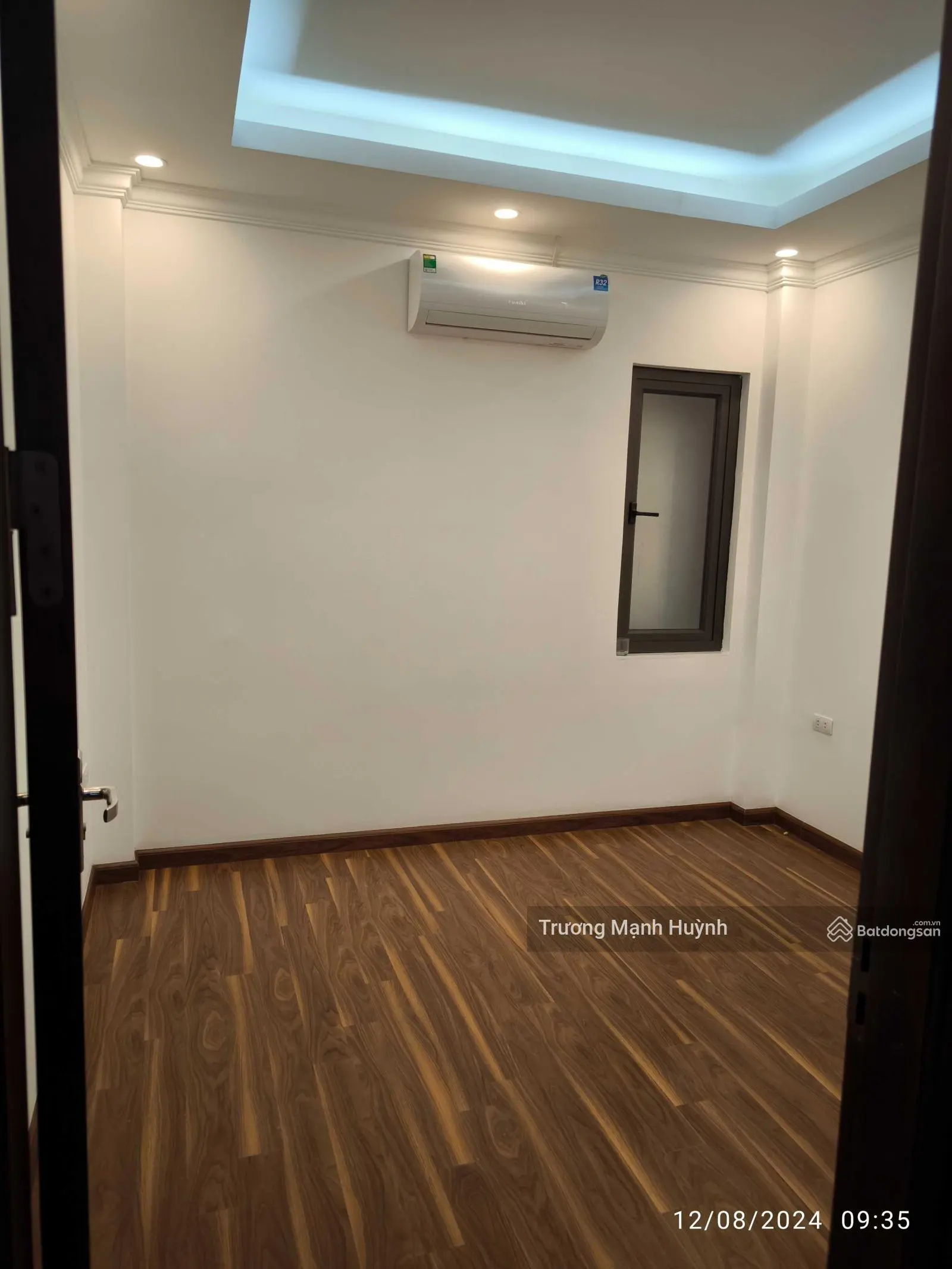 Nhà 5T chào 9,78 tỷ ô tô vào ngõ 34 Trần Bình full NT mới 100% sát Nguyễn Hoàng HTr bank 0983 650 ***