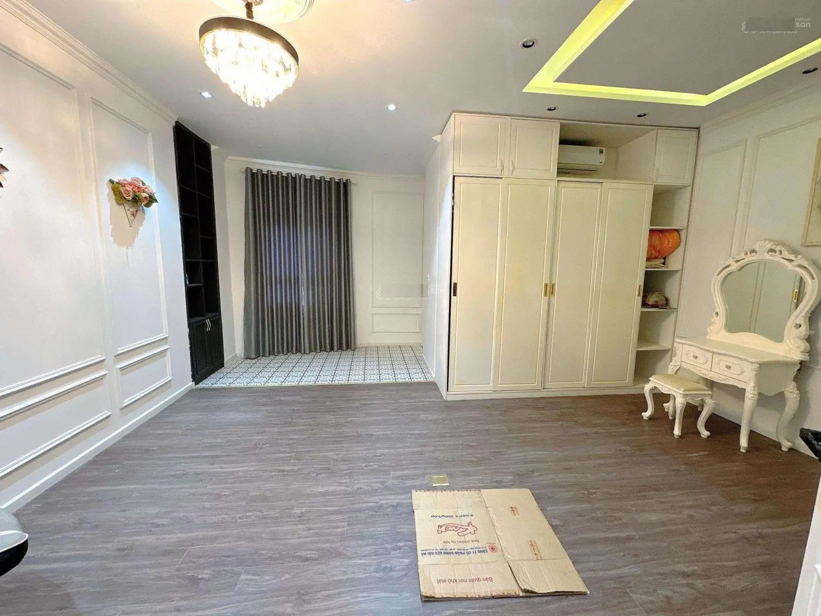 Bán lỗ biệt thự mini tân cổ điển - Kiệt Hoàng Diệu - gần Chợ Mới - Gọi Sa