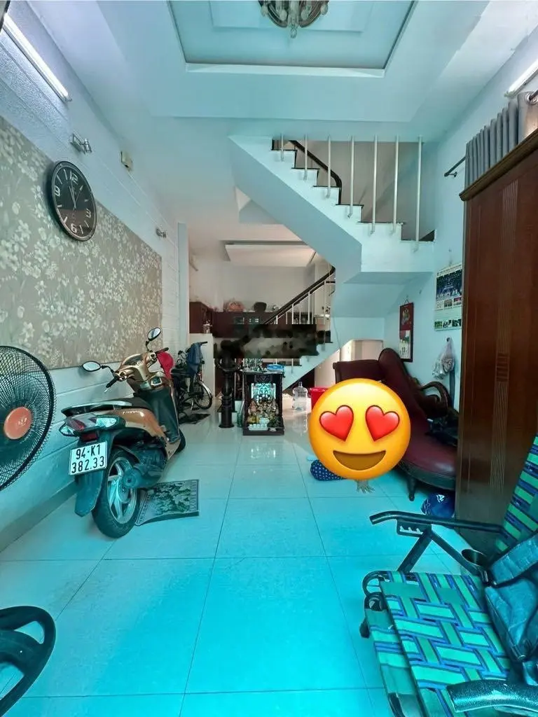 Nhà bán Lê Tung Q.11 - 4.5m x 10m - 4 tầng BTCT - nhà đẹp ở liền - hẻm xe hơi - giá 6 tỷ 200 triệu