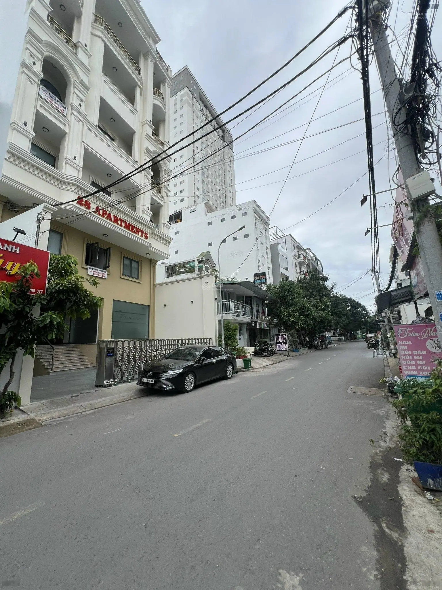Hơn 8tỷ - mặt tiền kinh doanh - 3 tầng - 4,5x16m - ô tô thông - cách Lotte 200m