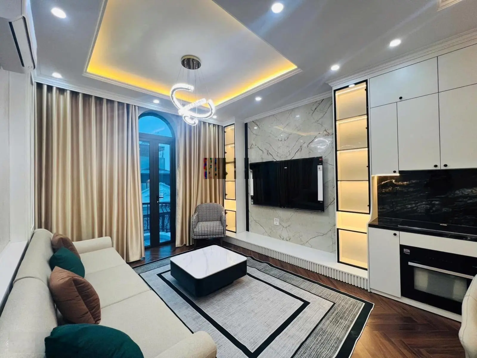 Siêu phẩm La Khê, Hà Đông, phân lô ô tô tránh, Dt 52m2 x 7t thang máy, kinh doanh full nội thất vip