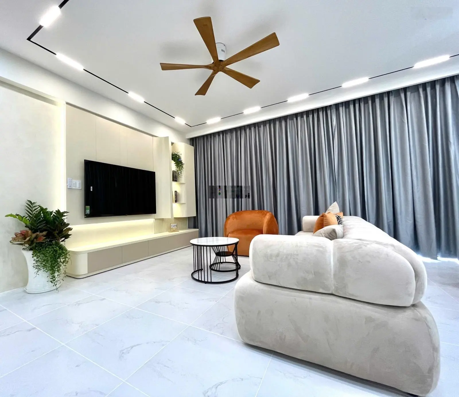 Bán căn hộ 130.1m2 3PN, 2WC nội thất mới đẹp gần trường Đinh Thiện Lý, sổ mới công chứng trong ngày