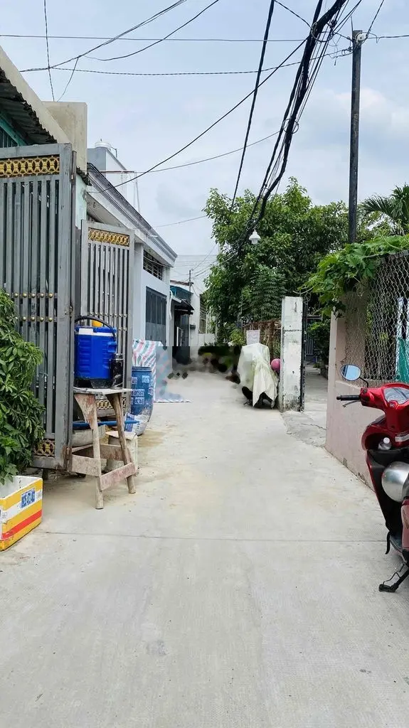 Nhà 1 trệt 1 lầu 4.3x11m hẻm thông ĐHT 17 và QL1