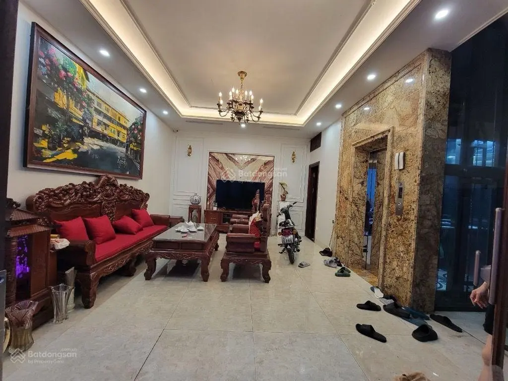 Bán nhà đường tứ liên 12,5 tỷ - 42m2 - 7 tầng, 3 pn, 3 wc