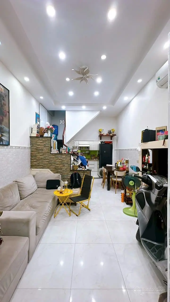 GẤP - Bán Nhà Mặt Tiền Đường Số, Tân Vĩnh Quận 4, 35M2, 4 Tầng, Ko Lộ Giới, Nhỉnh 6 Tỷ TL