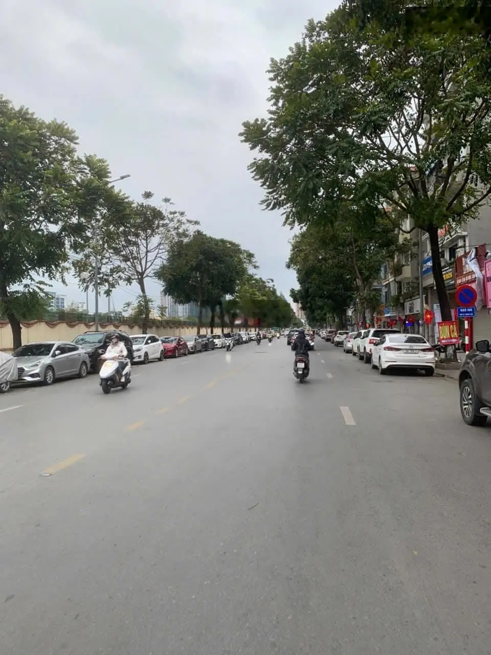 Cần bán nhà phố Lê Trọng Tấn Phương Liệt 7T 74m2 kinh doanh - thang máy - ô tô tránh vỉa hè 20,9 tỷ