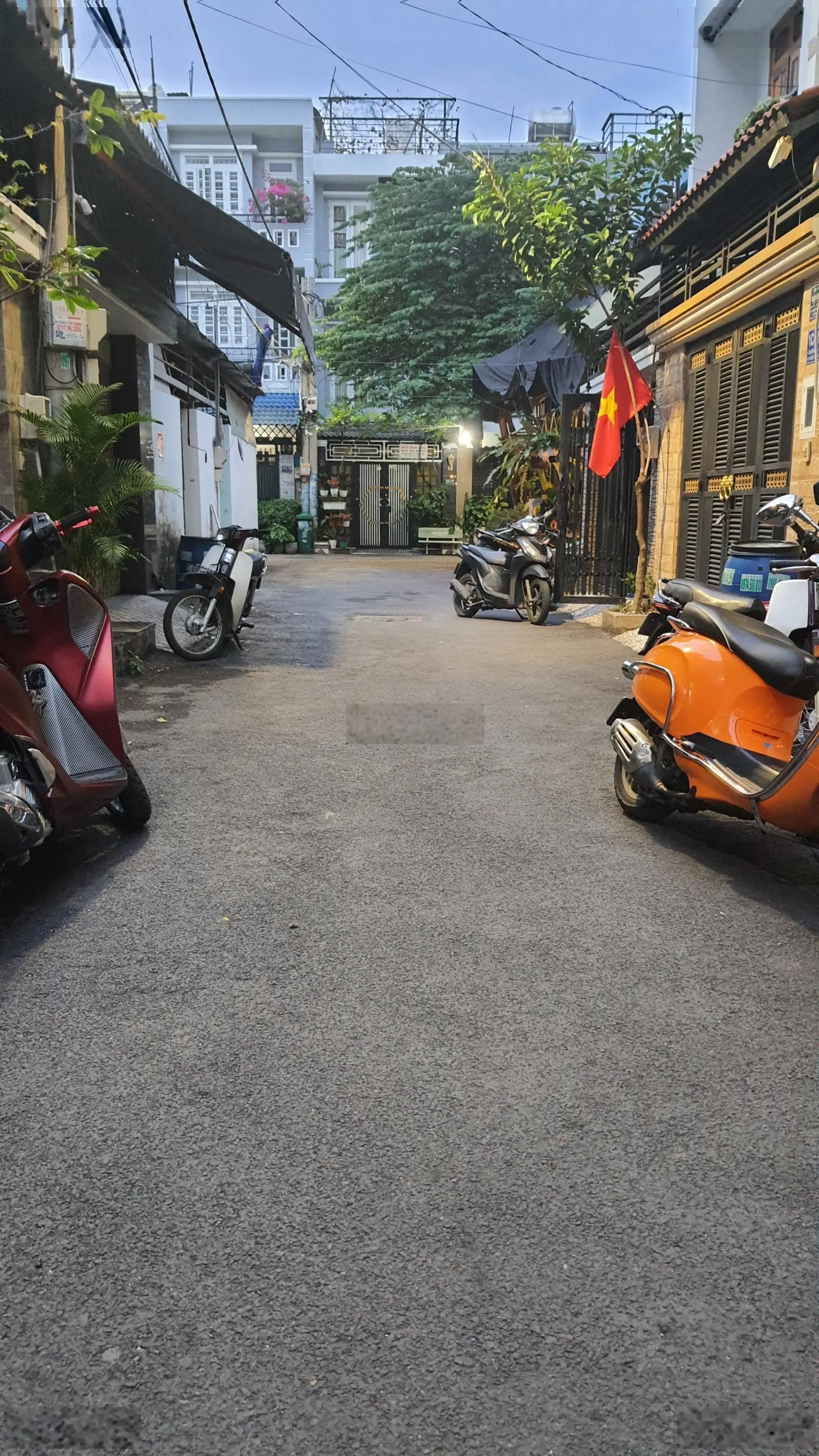 Bán nhà 1t2l xịn xò, hẻm 5m, dân trí cao, sát trường cđct. lh: 0974287207 em yến để được hỗ trợ