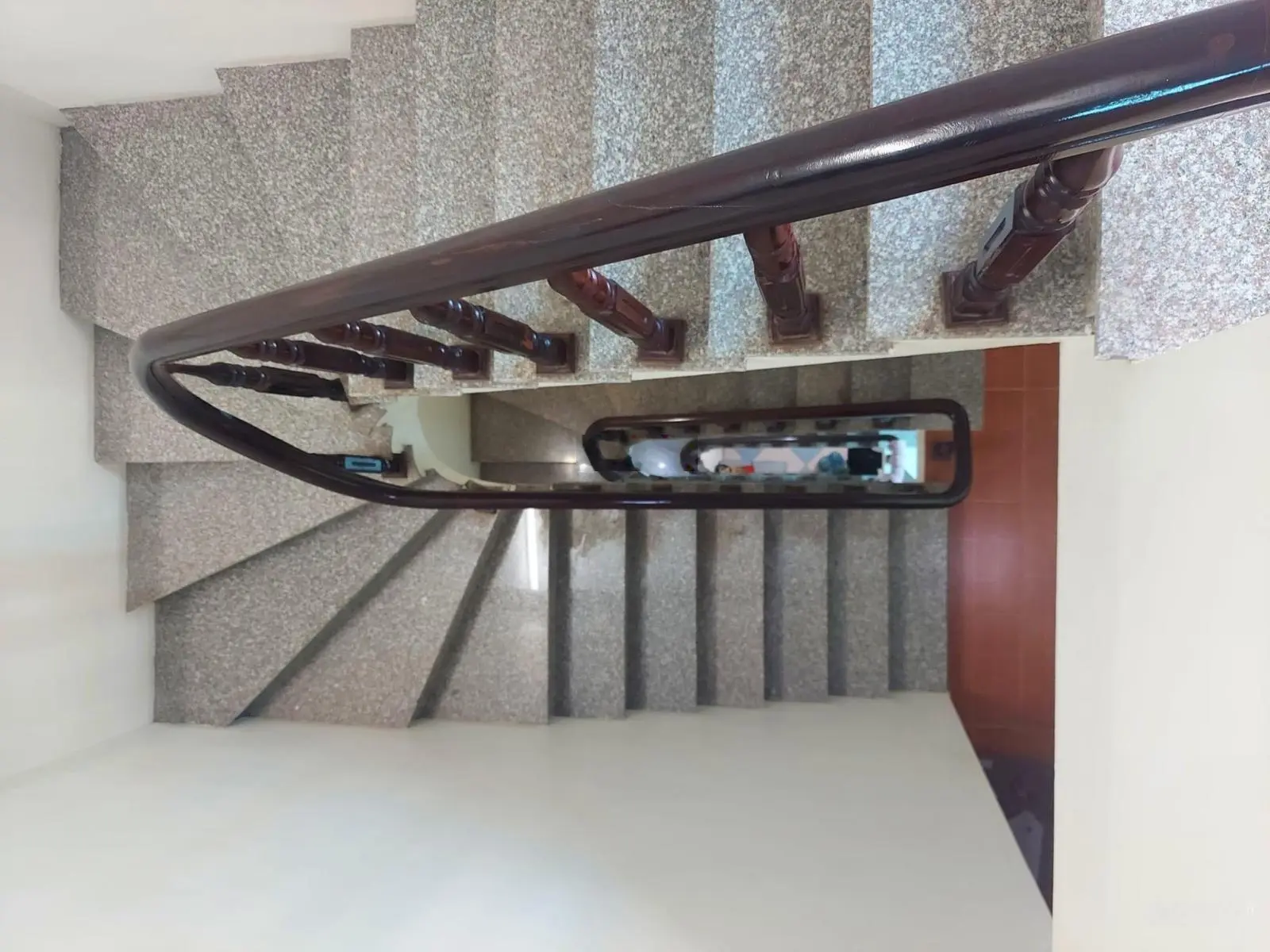 Nhà riêng 60m2 mặt tiền 4,5m. Vị trí đẹp gần trung tâm y tế dự phòng, trường C1,2. Quang Trung