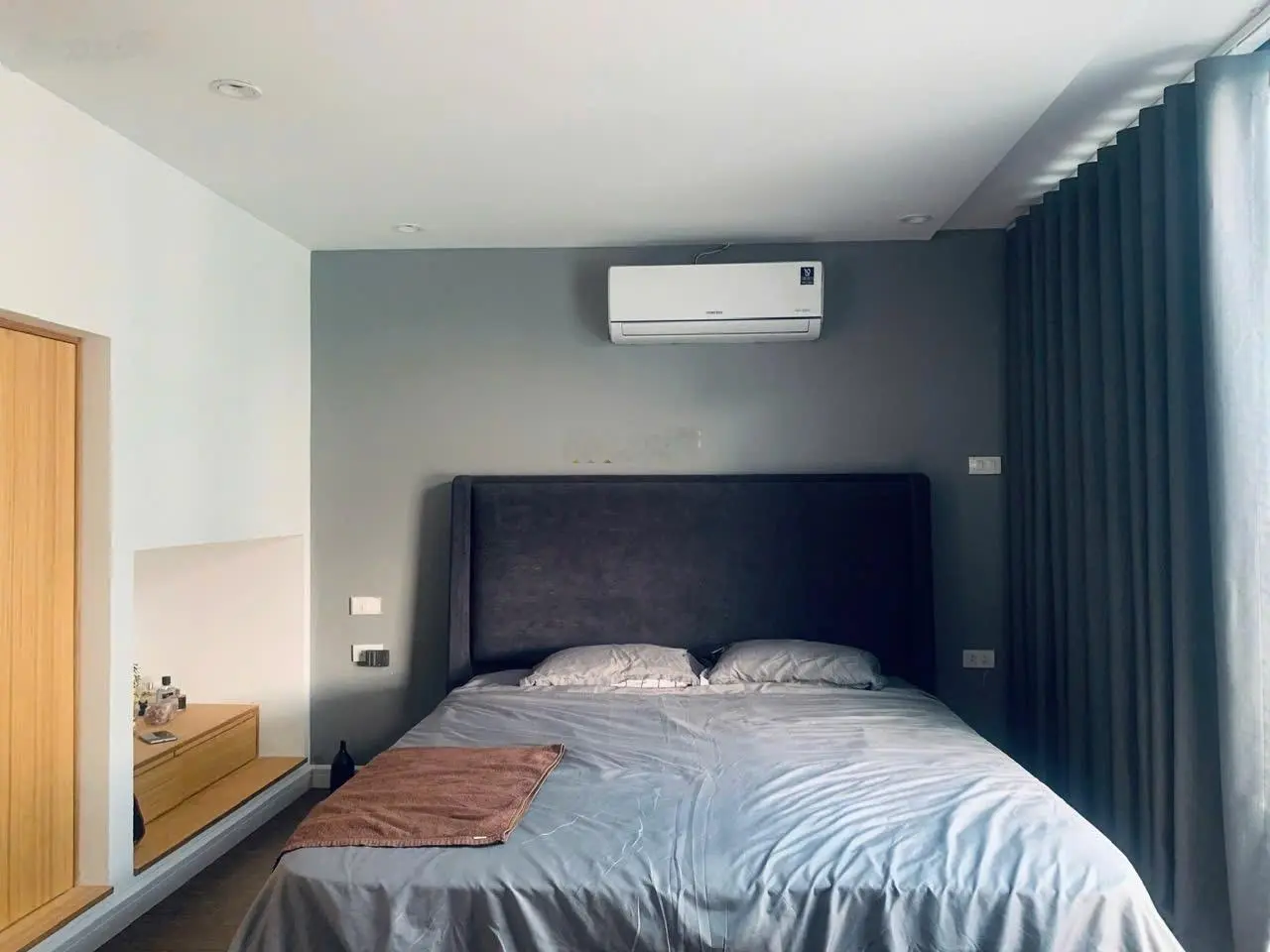 Cc bán căn biệt thự cổ pháp phố ngọc hà t2+3 150m-3 thoáng- nhà đẹp , sổ đỏ- chỉ 5,6 tỷ có tl