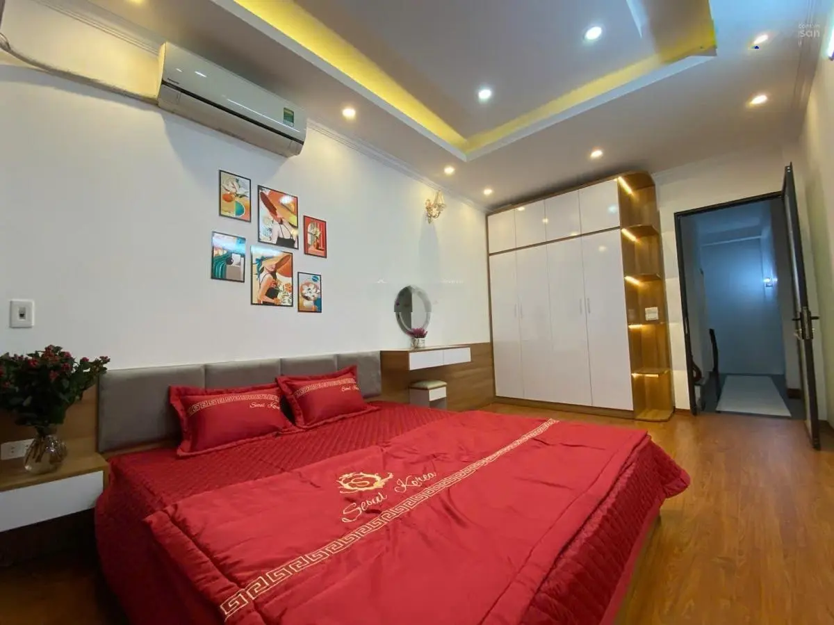 Bán nhà - Tân Mai - Hoàng Mai - sổ đỏ - 5,95 tỷ - ngõ xe 3 gác