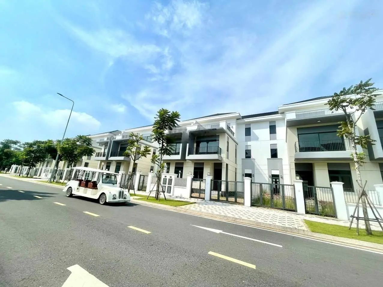 Bán nhà phố Aqua City 6.6 tỷ gồm VAT, DT 8x20m