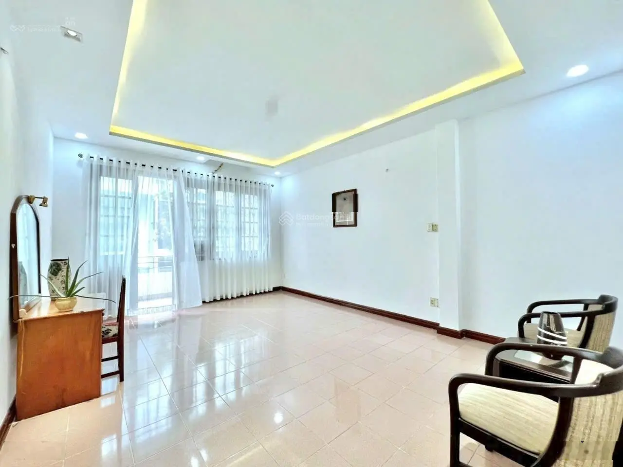 Bán nhà phân lô - ngã 4 Hàng Xanh P.26 BT- hẻm 8m sát mặt tiền - 4 tầng 7PN - Cho thuê 40tr/tháng