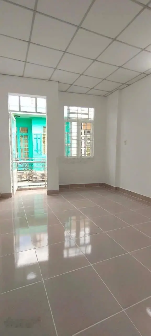 Nhà diện tích lớn vừa hoàn thiện - TT. Nhà Bè