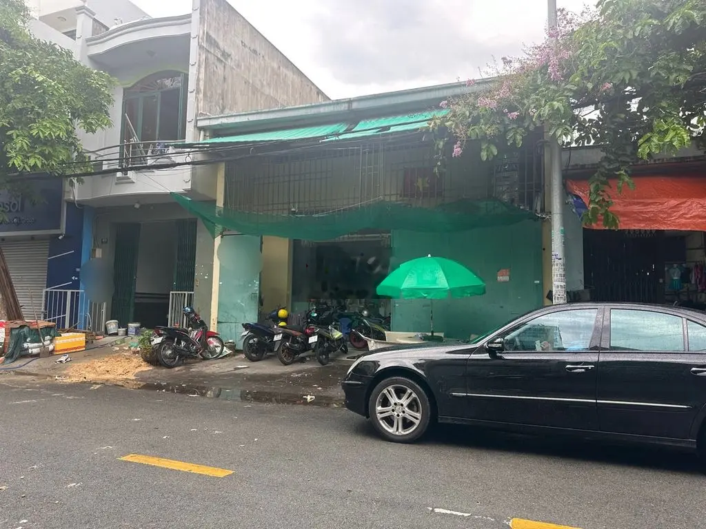 cặp đôi Nguyễn Hữu Tiến 9x20 nhà nát