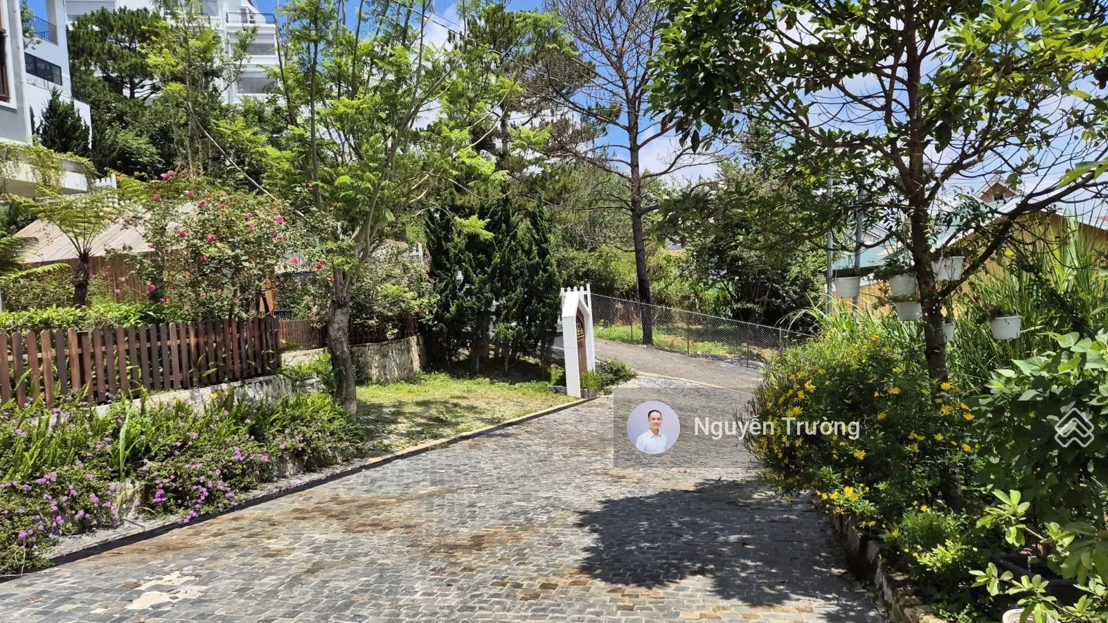 Giảm giá - hiếm - bán đất villa 2 mặt tiền vị trí view cao khu dân trí phong cách Đà Lạt 200m2