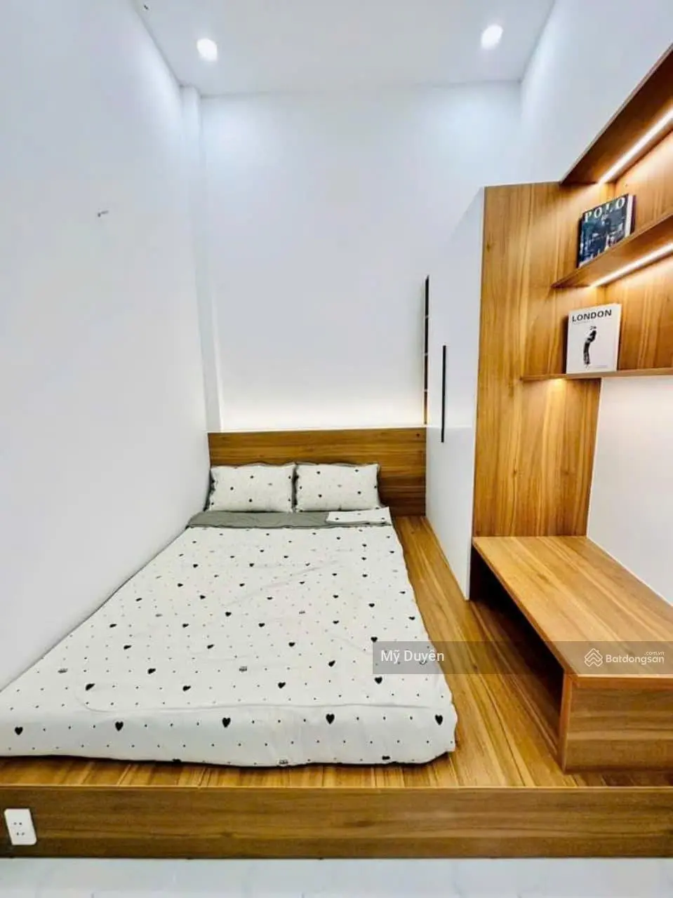 Bán gấp căn nhà 60m2, 1 trệt 1 lầu, đường Thới Hòa, Bình Chánh, cách chợ Vĩnh Lộc A 300m, SHR