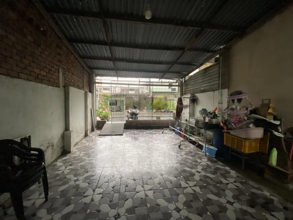Nhà MT đường 10m - ngang 5m - nở hậu nhẹ - Linh Trung, Thủ Đức - giá tốt