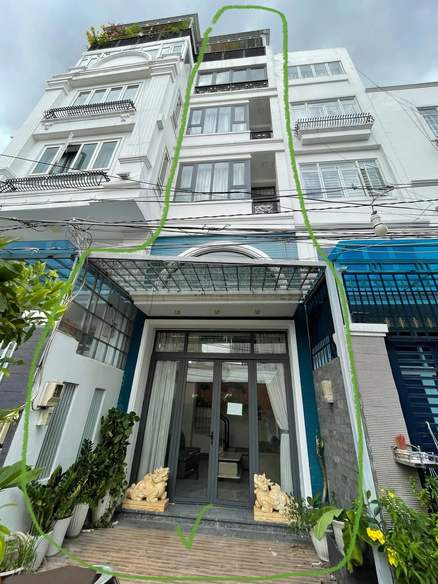 Bán nhà kinh doanh căn hộ dịch vụ - 9 phòng full nội thất, chỉ việc vận hành & thu tiền