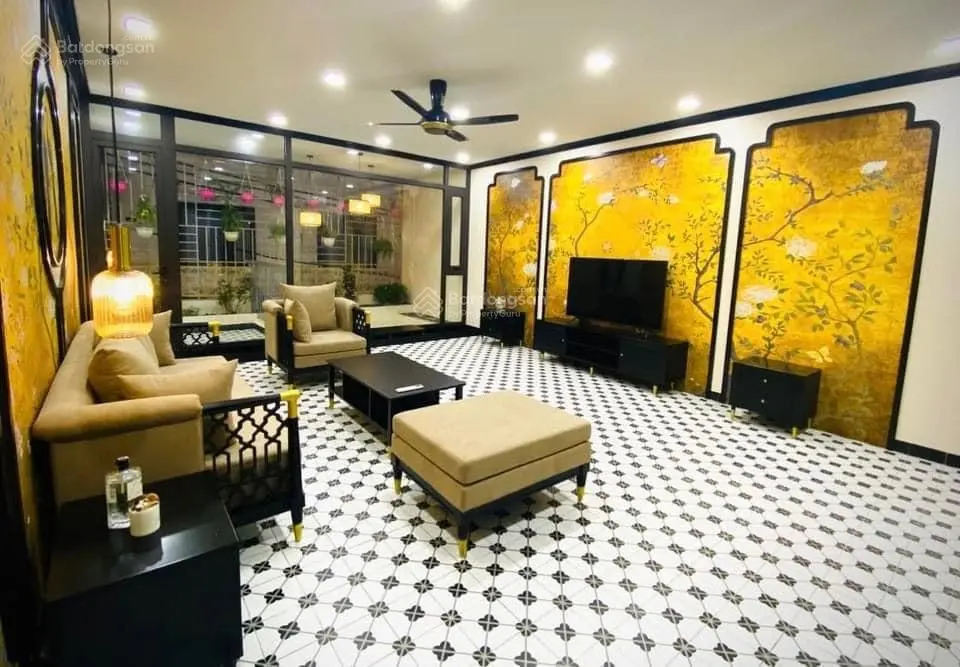 Bán nhà PL 2 ôtô tránh - phố Trương Định - ngay TTTM Chợ Mơ ô tô vào nhà - thang máy 57m2 x 16.3 tỷ
