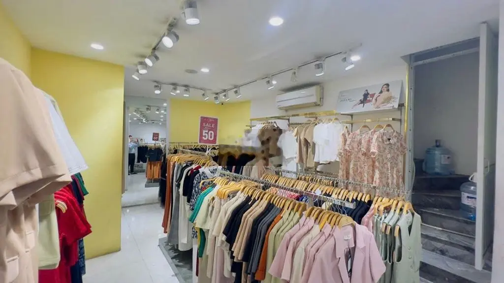 Bán nhà Mặt phố Hồ Tùng Mậu, vỉa hè lơn, Kinh doanh, MT 5.2m2, 18 tỷ.