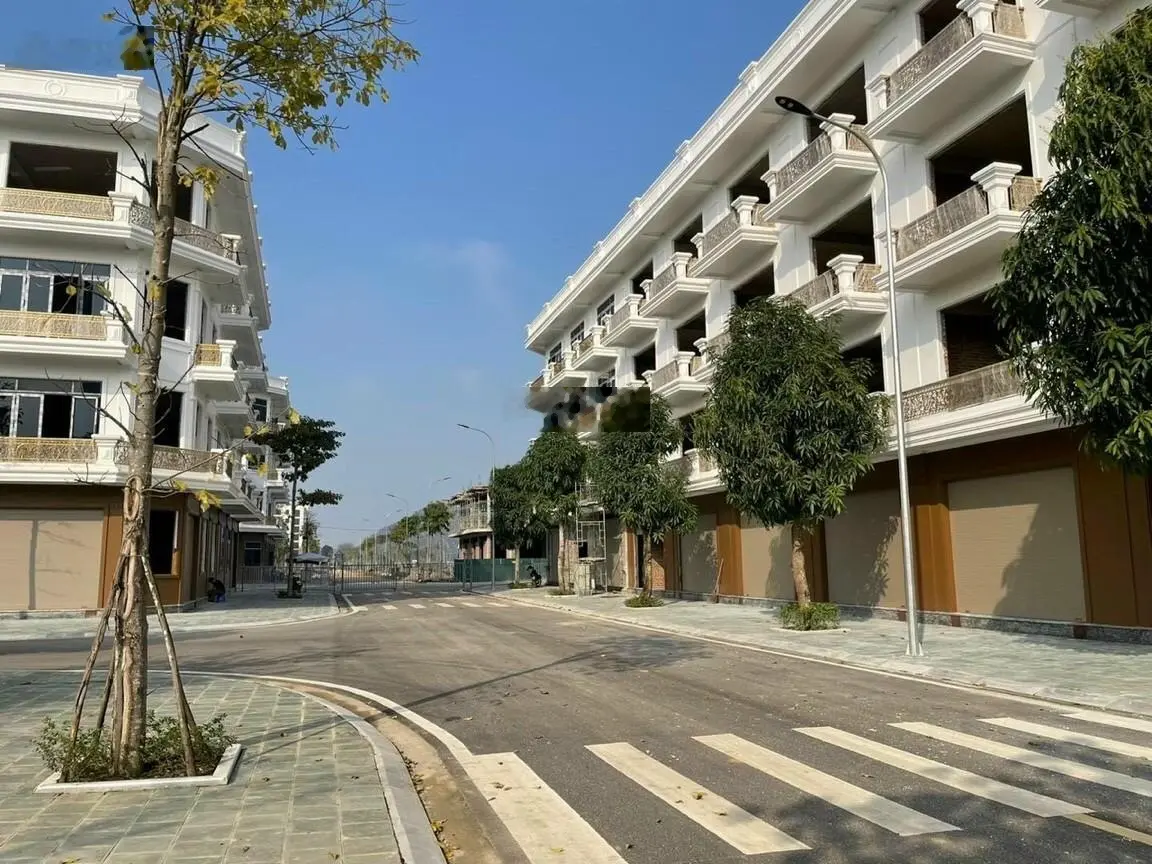 Bán cặp 2 căn nhà liền kề 4 tầng, mặt tiền rộng 10m, KĐT Xuân Hưng, Tp Thanh Hóa. Sổ đỏ lâu dài