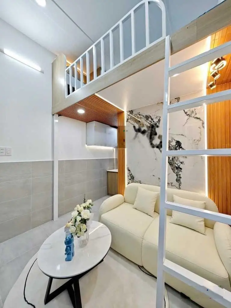 CHDV HXH Xô Viết Nghệ Tĩnh, 6 tầng, có tháng máy, dòng tiền 120tr/tháng