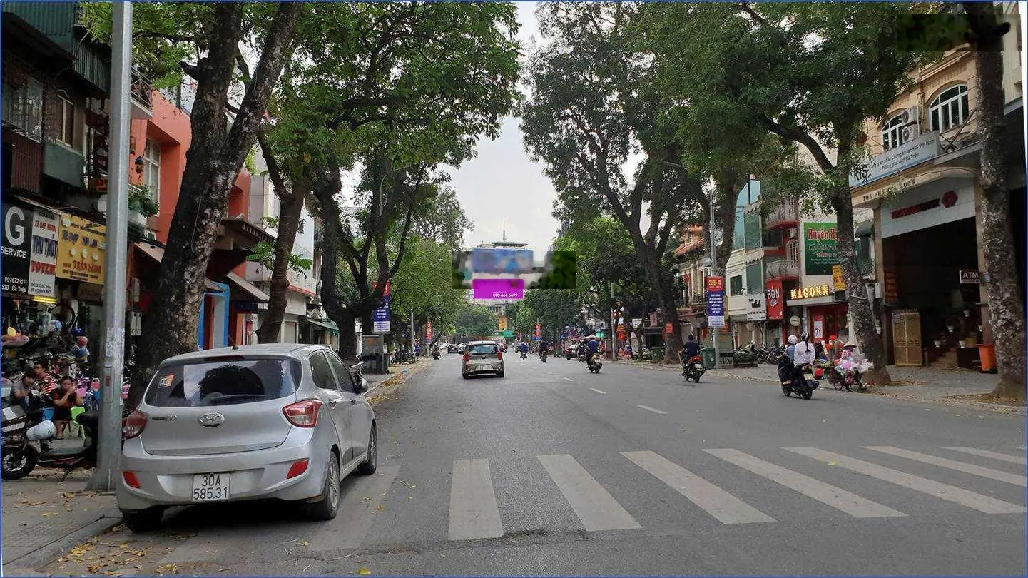 Mặt phố Bà Triệu - Đẳng cấp kinh doanh