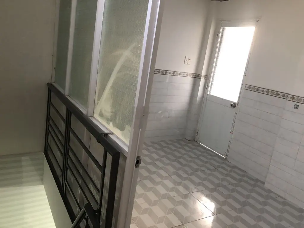 Nhà hẻm xe hơi, 55m2, 3 phòng ngủ, đường Huỳnh Thị Hai, Quận 12