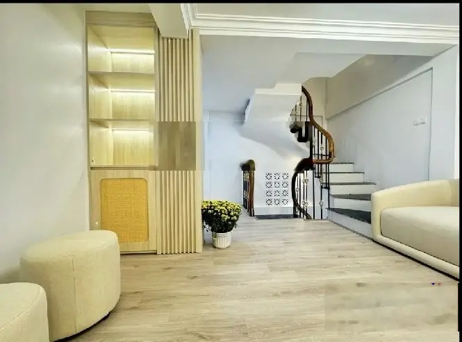 Nhà phố Giáp Bát - Lô góc - cách đường ô tô 15m - sổ nở hậu