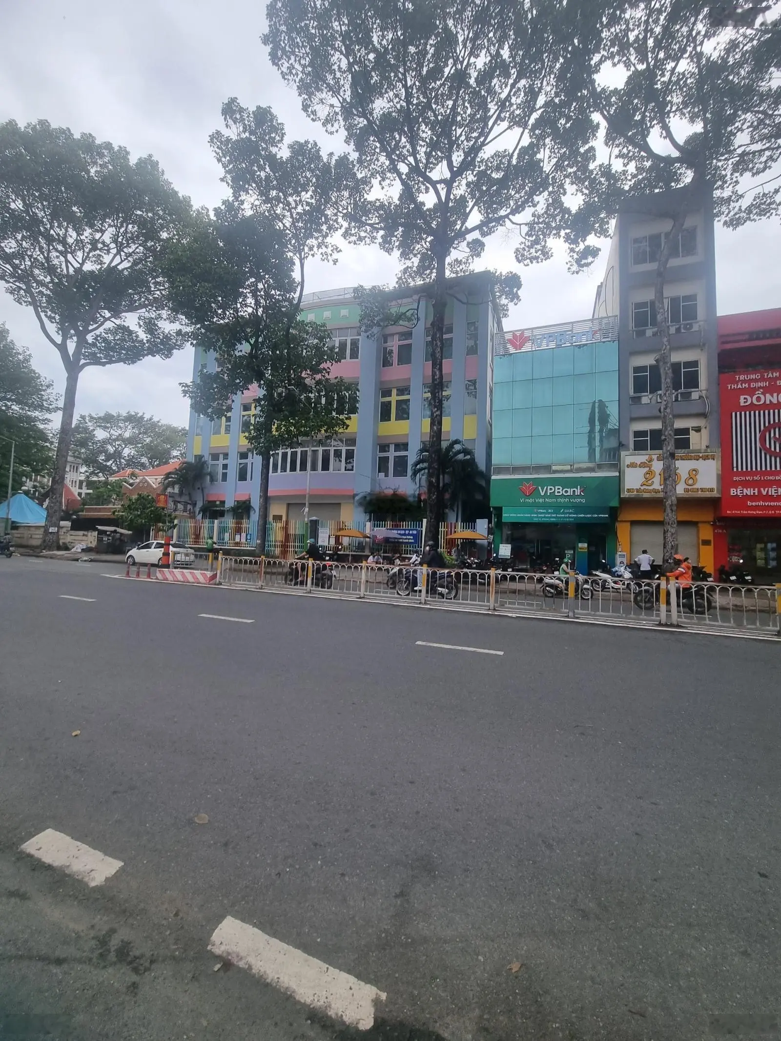 Bán gấp mặt tiền Lê Thánh Tôn, ngay chợ Bến Thành, Q. 1, 8x20m vuông vức nhà 5 tầng chỉ 125 tỷ