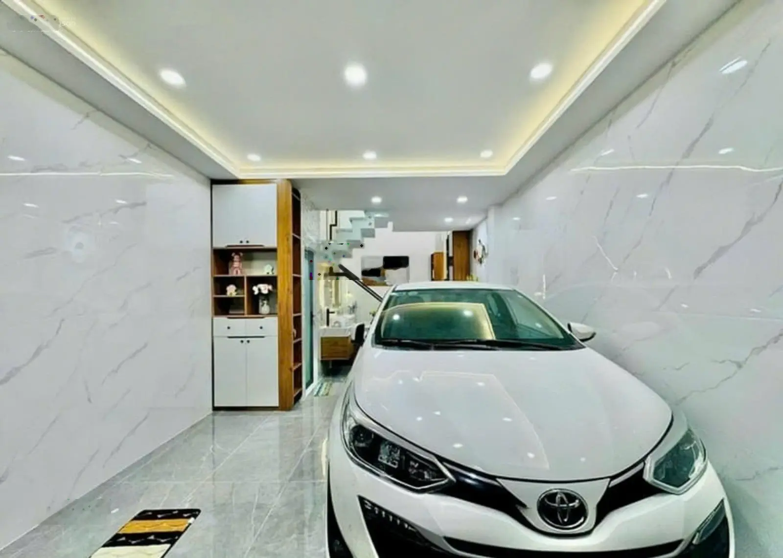 Xoay vốn làm ăn bán gấp nhà hẻm 4,5m đường Lý Thường Kiệt Tân Bình. Giá 3tỷ880, Diện tích 52m2