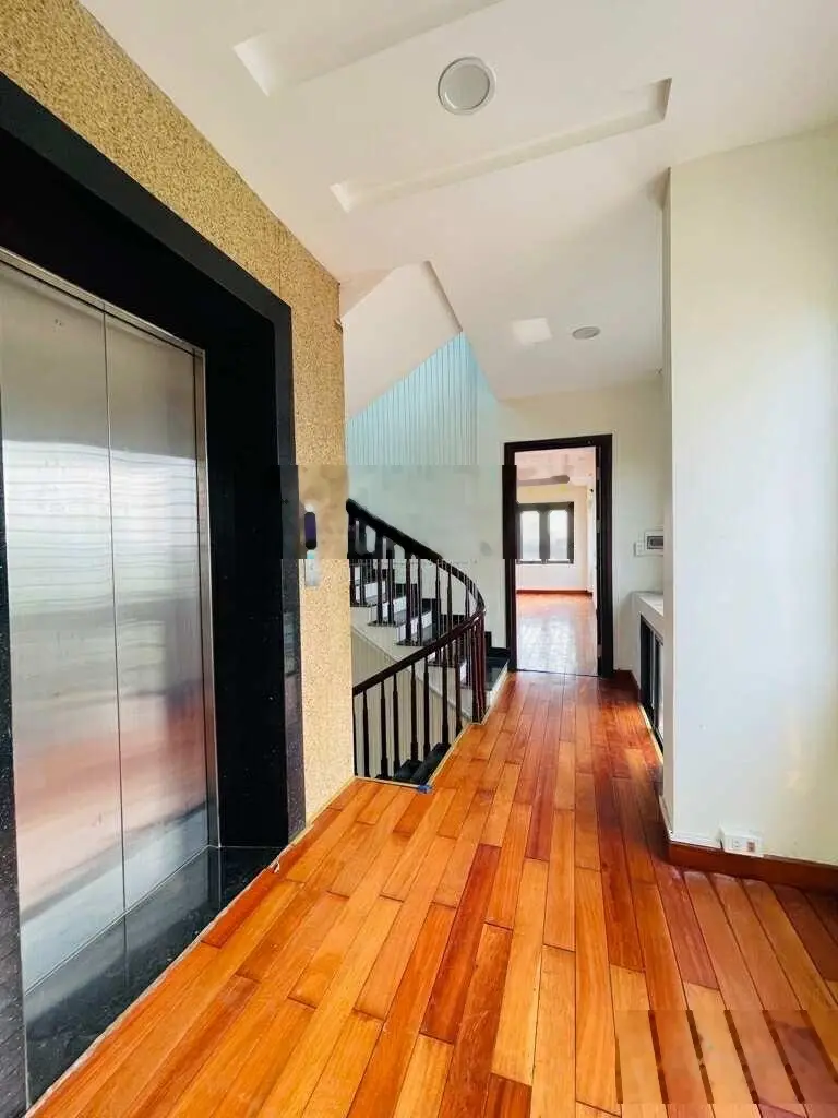 Bán nhà mặt phố Trần Phú, Ba Đình, Hà Nội 68m2 7 tầng thang máy vỉa hè rộng kinh doanh cho thuê hót