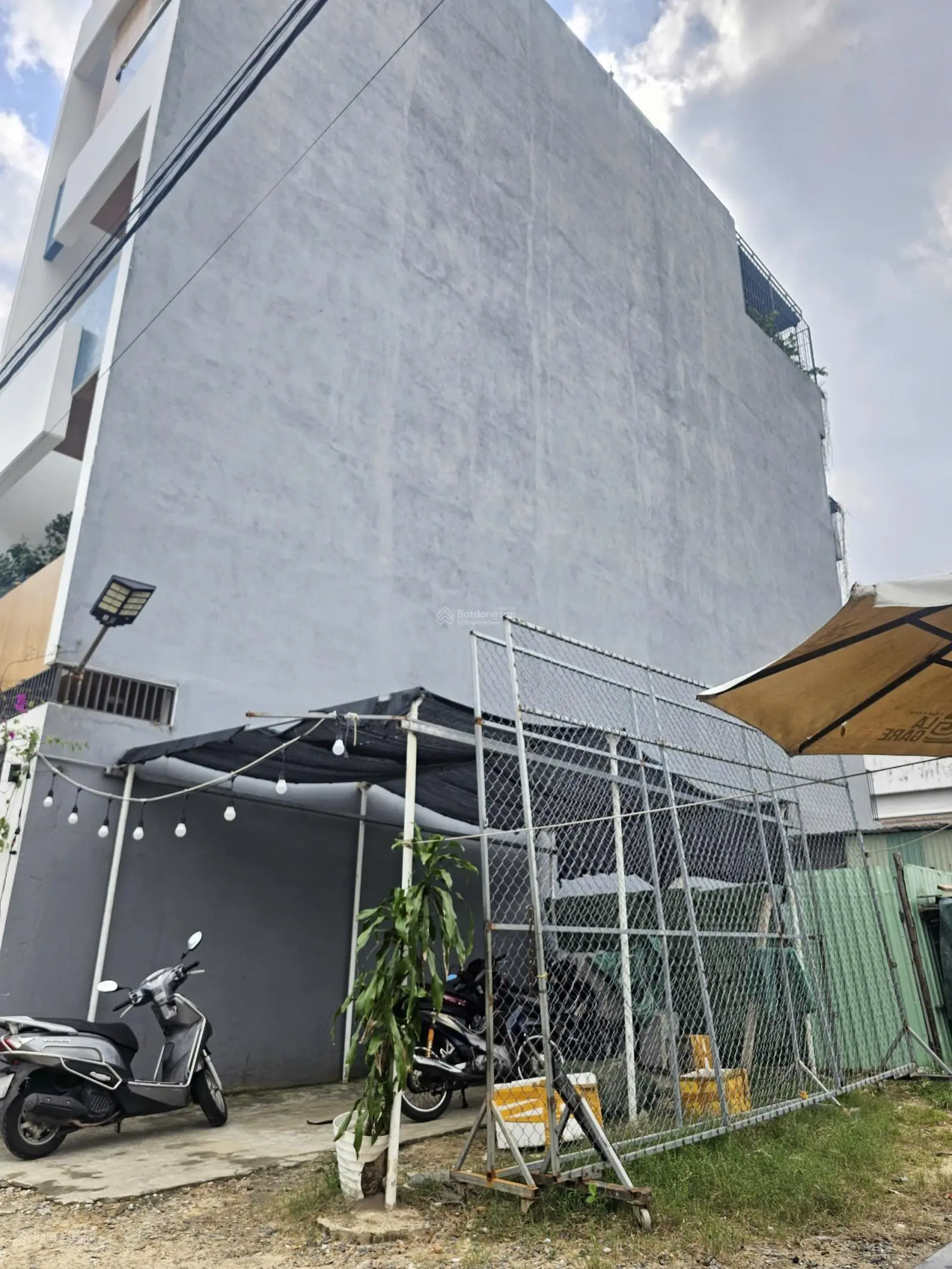 Đất đẹp - xây toà căn hộ - homestay - VP đất 4,5x18m 81m2 Đ. Lộ giới 5,5 mét hướng Đông giá 5,9 tỷ